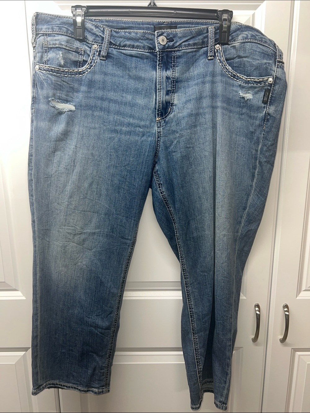 Silver Jeans Co. Suki Capri Mid Wash Distressed Plus Size Jeans Size 22W